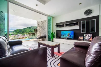 patong villa2四卧泳池别墅/两个海景房/近班赞酒吧街 – 照片 6